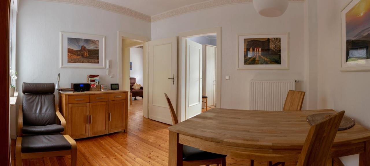 Ferienwohnungen Haus Am Wuerzlaysteig Lehmen Exterior foto